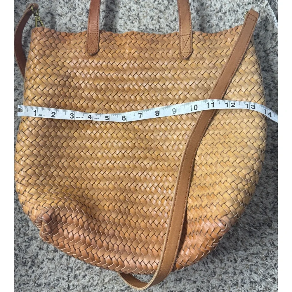 Madewell The Medium Transport Tote: Woven Leather Edition brown